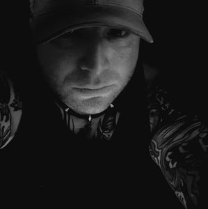 Meet your Posher, Dustin